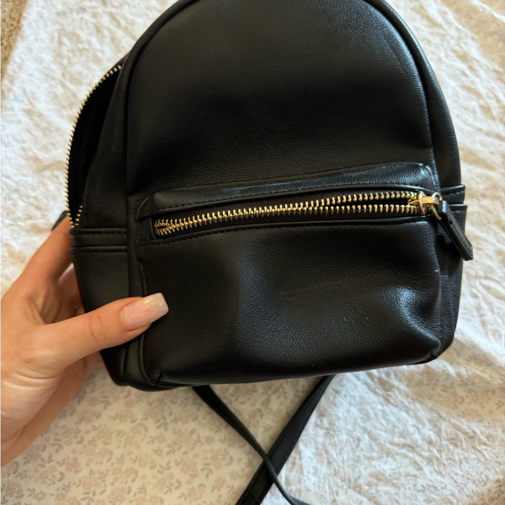 Forever 21 Black Backpack with Gold Zipper